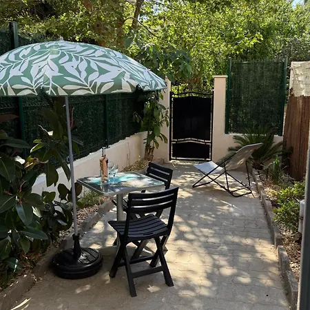 Studio-jardin Mourillon Apartamento Toulon